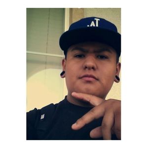 Meet your Posher, Ray